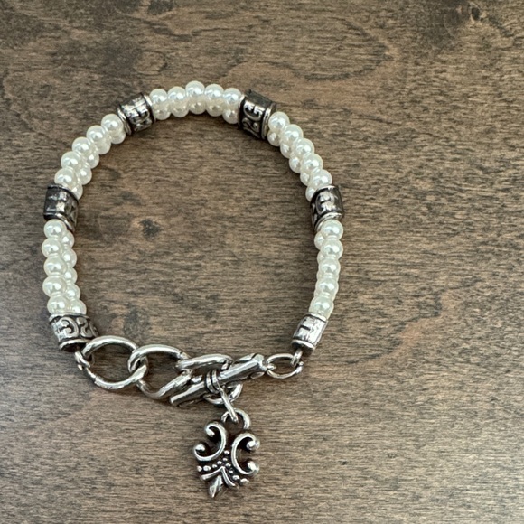 Brighton Jewelry - Brighton Lady Jane Toggle Bracelet
